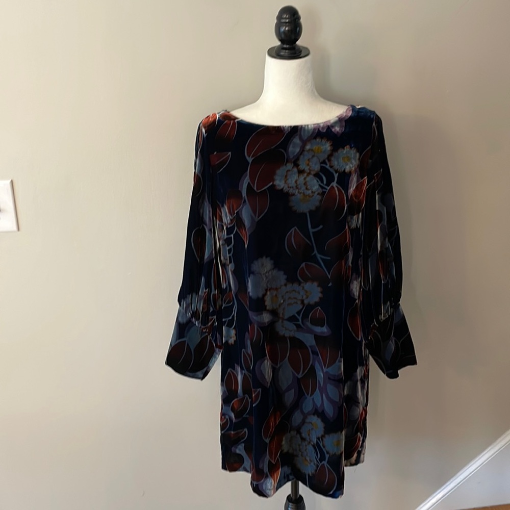 Ann Taylor navy floral print velvet dress.